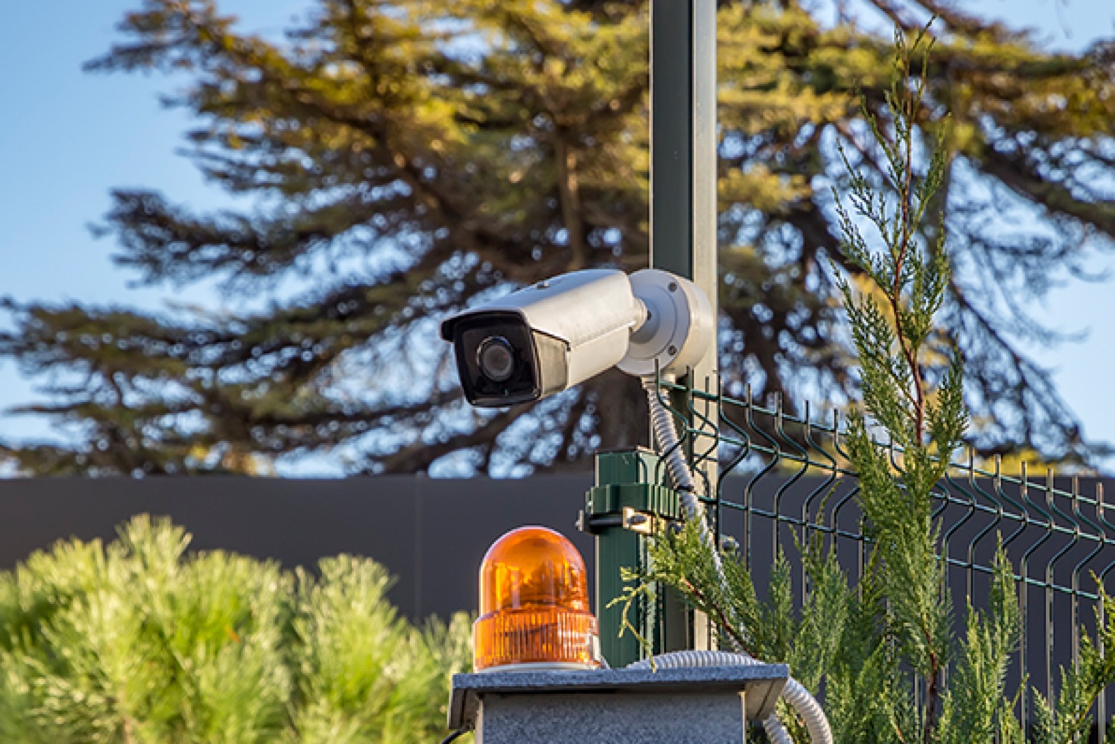 CCTV surveillance covering the Horizon Floors gated community perimeter
