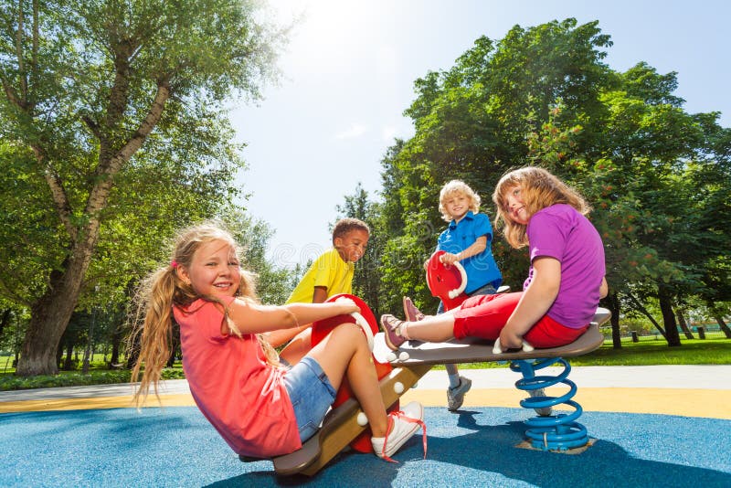 Children's play zone in the landscaped greens at Horizon Floors